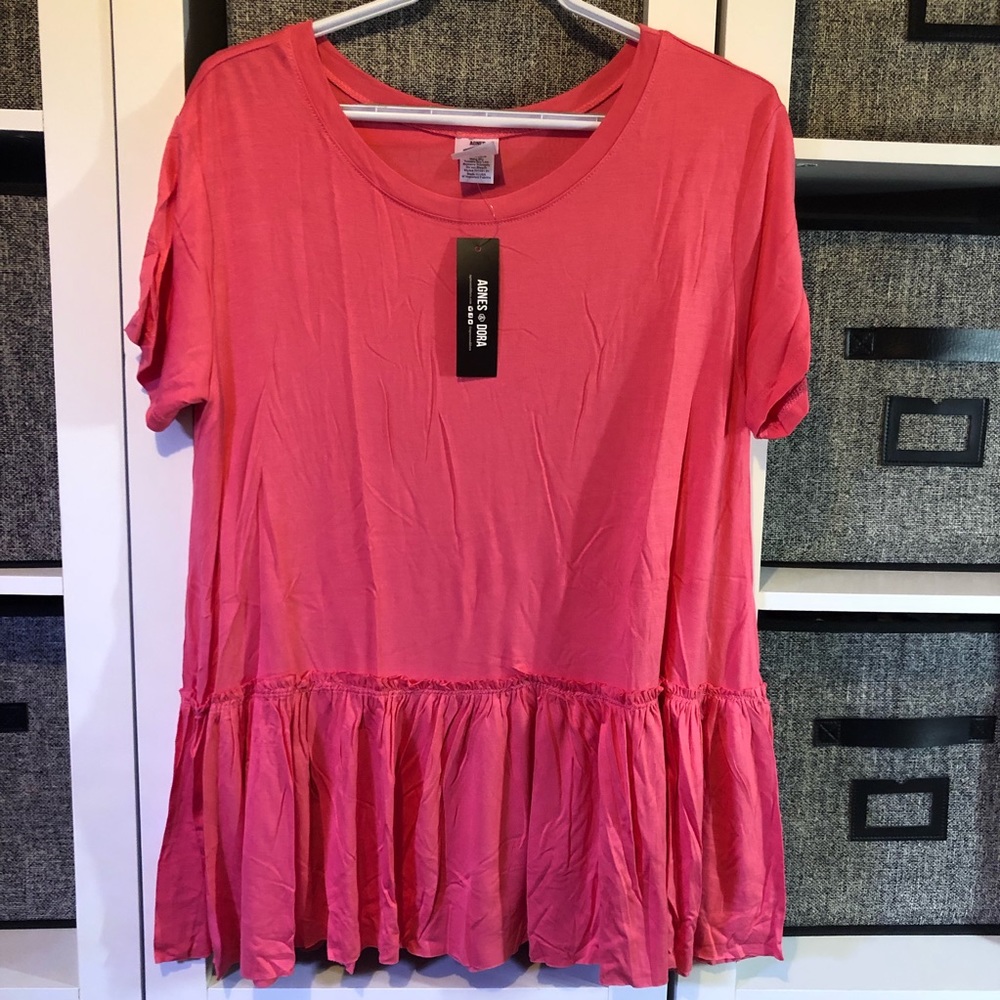 Agnes & Dora Relaxed Ruffle Tee Large - Picture 2 of 5